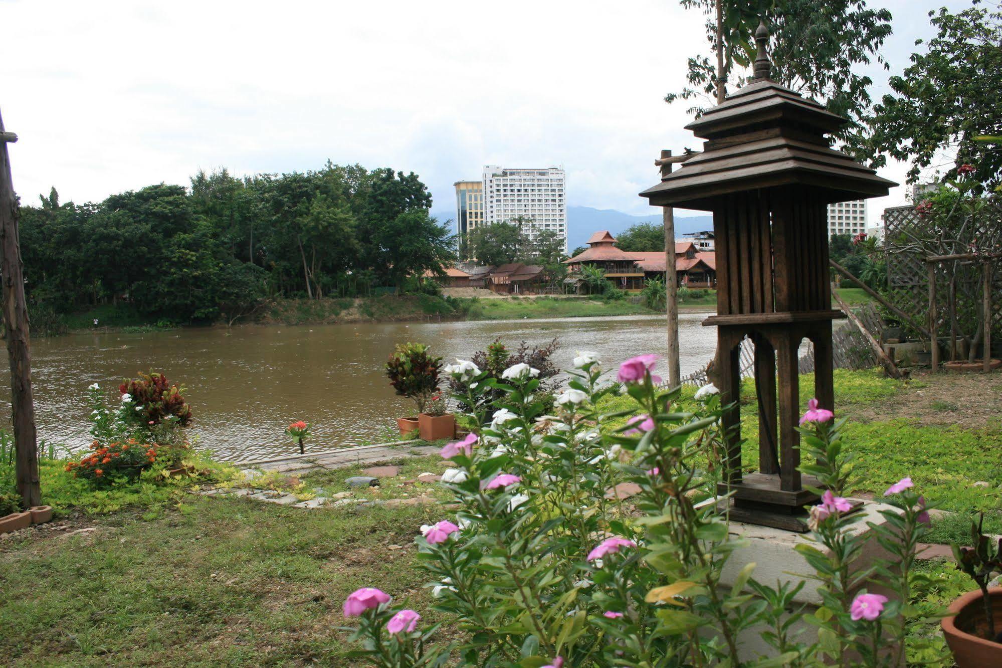 Hotel Baan Ing Ping Čiang Mai Exteriér fotografie
